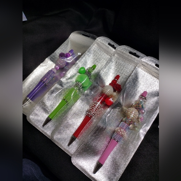Handmade Refillable Bling Pens - Picture 7 of 7